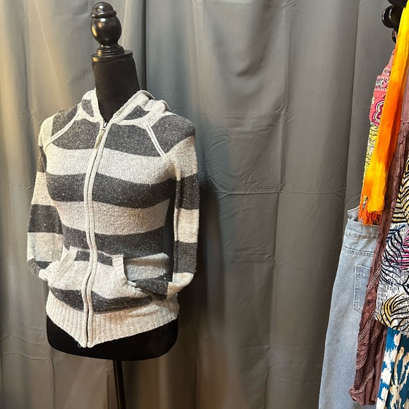 Aeropostale Petite Knit Zip Up Hoodie - Picture 6 of 7